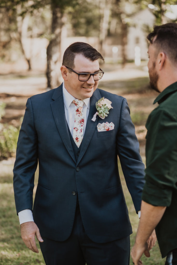 groom laughing at chandler oaks